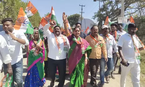 దుబ్బాకలో ప్రారంభమైన కత్తి కార్తీక హత్ సే హాత్ యాత్ర