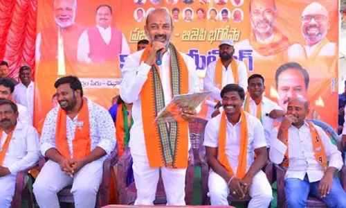 పేదోళ్ల రాజ్యమే బీజేపీ లక్ష్యం :  బండి సంజయ్