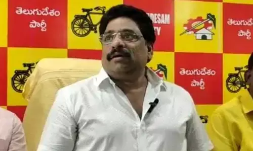 మంత్రి అమర్‌నాథ్‌ రాజకీయ బిక్ష పెట్టింది చంద్రబాబే: Budda Venkanna