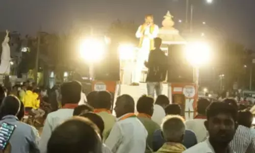 నగదు రహిత లావాదేవీల్లో ప్రపంచంలోనే నెంబర్ వన్ భారత్