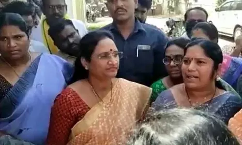 Vasireddy Padma: అంధురాలి హత్యపై సీరియస్.. కఠిన చర్యలు తప్పవని హెచ్చరిక
