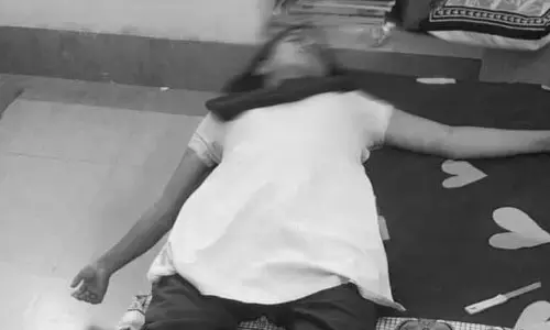 ఇడుపులపాయ ట్రిపుల్ ఐటీ విద్యార్థిని ఆత్మహత్య
