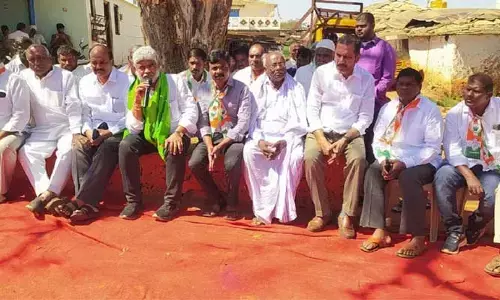హాత్ సే హాత్ జోడో అభియాన్ యాత్రకు ప్రజల నీరాజనం..