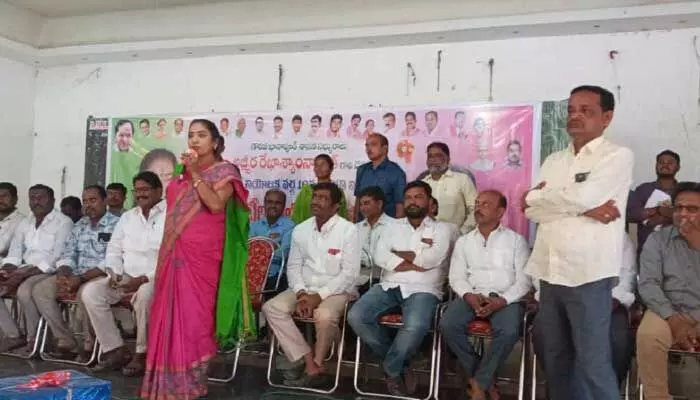 విద్యార్థుల పైనే దేశ భవిష్యత్తు.. విద్యార్థుల పైనే దేశ భవిష్యత్తు..