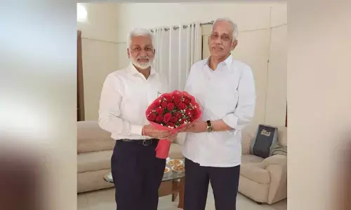 నూతన గవర్నర్‌తో ఎంపీ విజయసాయిరెడ్డి భేటీ