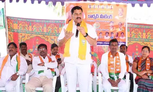 రాష్ట్ర అభివృద్ధి తక్కువ.. కేసీఆర్ చేసిన అప్పులు ఎక్కువ