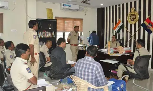 భూ ఆక్రమణదారులపై ఇకపై డేగ కన్ను: ఎస్పీ