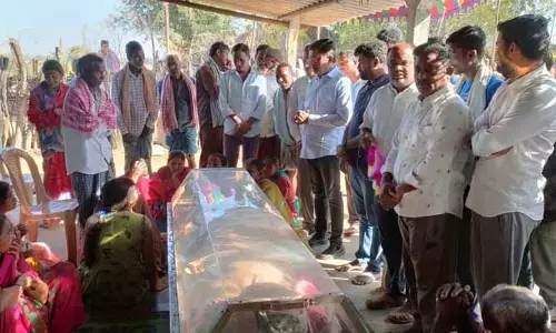 బాధిత కుటుంబాలకు పుట్ట మధు ఓదార్పు