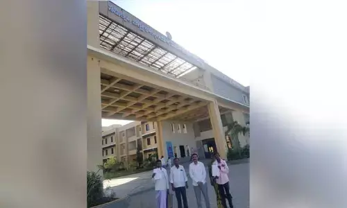 బీఆర్ఎస్ పార్టీ నేతల వేదింపులపై కలెక్టర్ కు ఫిర్యాదు