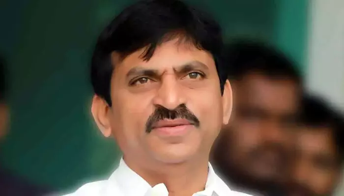 సర్కారుపై పొంగులేటి సంచలన వ్యాఖ్యలు