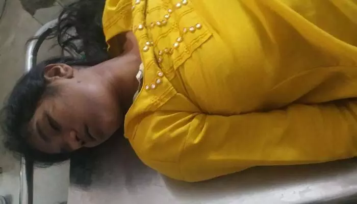 ఆర్థిక ఇబ్బందులు.. పెళ్లి కావాల్సిన ఇంట్లో చావు.. ఆర్థిక ఇబ్బందులు.. పెళ్లి కావాల్సిన ఇంట్లో చావు..