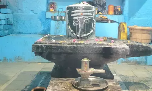 భక్తుల కొంగు బంగారం.. నాలేశ్వర్ రాజేశుడు