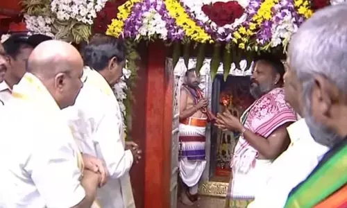కొండగట్టు అంజన్నను దర్శించుకున్న సీఎం కేసీఆర్