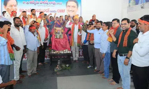 కాంగ్రెస్ దీ ఓటు బ్యాంకు రాజకీయం: మంత్రి హరీష్ రావు