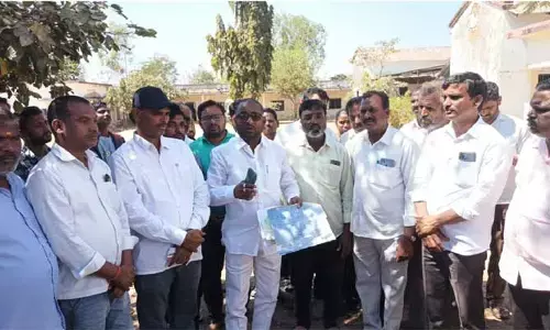 న్యాయవాది భిక్షపతి పై సచివాలయ పాలకవర్గం ఫైర్..