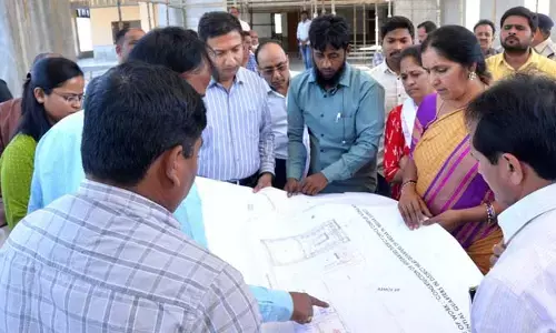 మార్చి 10 వరకు కలెక్టరేట్ నిర్మాణం పూర్తి చేయండి: ఎమ్మెల్యే పద్మా దేవేందర్ రెడ్డి