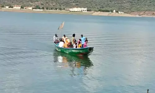 AP Telangana Border: నదిలో నరకం.. ఆందోళనలో శివభక్తులు