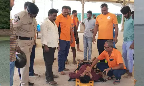 Prakasam Barriage: యువకుడి ఆత్మహత్యాయత్నం.. రక్షించిన ఎస్‌డీ‌ఆర్‌ఎఫ్