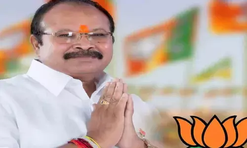 ప్లాష్.. ప్లాష్.. బీజేపీ రాష్ట్ర మాజీ అధ్యక్షుడు రాజీనామా..