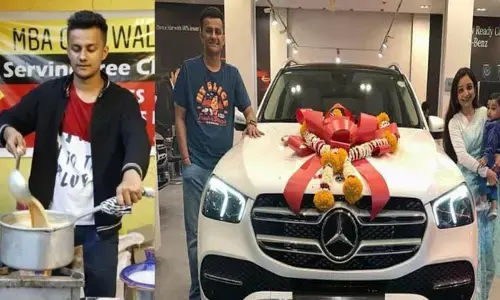 కోటి రూపాలయతో బెంజ్ కారు కొన్న చాయ్ వాలా.. ఎక్కడో తెలుసా?
