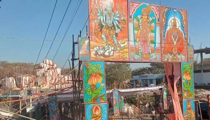 ఏడుపాయల జాతర నేపథ్యమేంటి..? ఈ జాతరను ఎప్పటి నుంచి జరుపుతున్నారు..?? ఏడుపాయల జాతర నేపథ్యమేంటి..? ఈ జాతరను ఎప్పటి నుంచి జరుపుతున్నారు..??