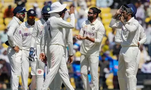 టీమిండియాకు ఢిల్లీలో.. తప్పని తిప్పలు