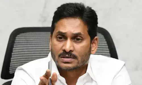 పార్టీ ముఖ్యనేతలతో Cm Jagan సమావేశం.. ఎమ్మెల్సీ అభ్యర్థులు ఖరారు!