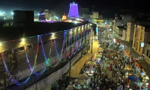 వేములవాడలో కన్నుల పండువగా మహాశివరాత్రి జాతర