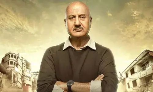 Anupam Kher: అబద్ధాలు చెప్తున్నారంటూ.. ప్రకాశ్ రాజ్‌‌పై ఫైర్ అయిన అనుపమ్ ఖేర్