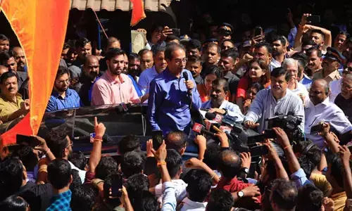 ఎన్నికల కమిషన్ మోడీ బానిస: ఉద్ధవ్ థాక్రే