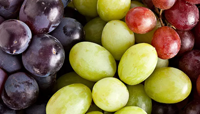 Grape Fruits: హైబీపీ, చర్మ క్యాన్సర్ల నివారణకు తోడ్పడుతున్న ద్రాక్షపండ్లు !