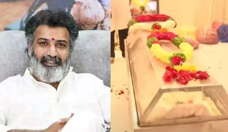 Nandamuri Tarakaratna భౌతికకాయానికి చిరంజీవి, బాలయ్య నివాళి Nandamuri Tarakaratna భౌతికకాయానికి చిరంజీవి, బాలయ్య నివాళి