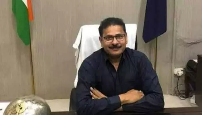 ఖానాపూర్ బరిలో ఐఏఎస్ శర్మన్..! ఖానాపూర్ బరిలో ఐఏఎస్ శర్మన్..!