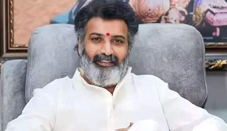 నందమూరి తారకరత్న చిన్ననాటి స్నేహితుడు కూడా ఆర్టిస్టే.. ఆయన ఎవరంటే..! నందమూరి తారకరత్న చిన్ననాటి స్నేహితుడు కూడా ఆర్టిస్టే.. ఆయన ఎవరంటే..!