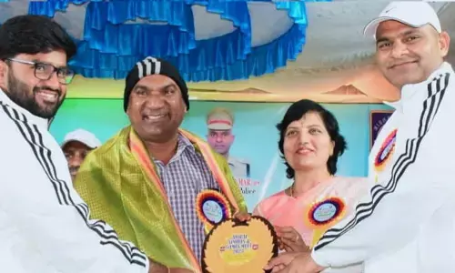డా.వేణుగోపాల కృష్ణకు ఘన సన్మానం