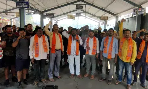 వేతన కమిటీ సమావేశం వెంటనే ఏర్పాటు చేయాలి