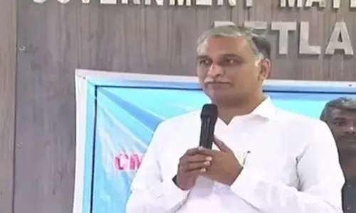 రోగులను కుటుంబ సభ్యులుగా భావించాలి : మంత్రి హరీష్ రావు
