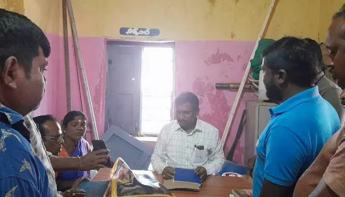 రేచిని కార్యదర్శి పై డీపీఓ విచారణ రేచిని కార్యదర్శి పై డీపీఓ విచారణ