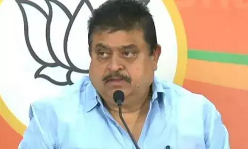 అధికారికంగా MLA సాయన్న అంత్యక్రియలు.. BRS సర్కార్‌పై బీజేపీ ఆగ్రహం