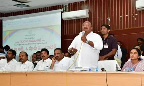 తెలంగాణను మళ్లీ దోచుకునేందుకు మాయగాళ్లు వస్తున్నారు : మంత్రి గంగుల కమలాకర్