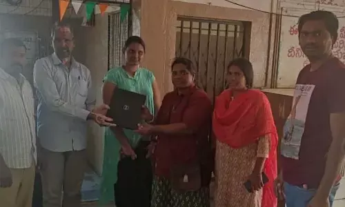 నిజాయితీ చాటుకున్న ఆర్టీసీ కండక్టర్..