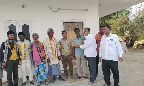 వ్యవసాయ వలస కూలీలకు సన్మానం..