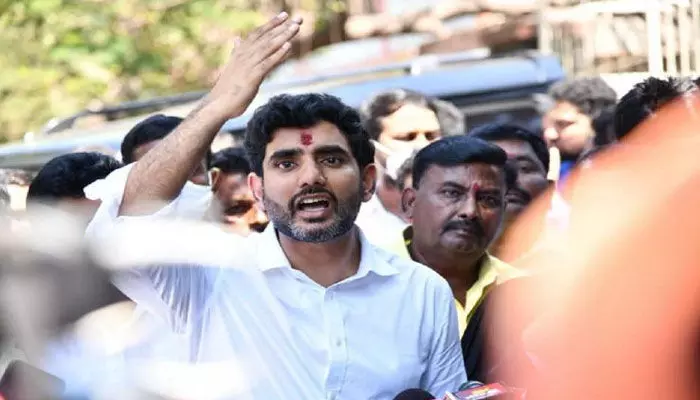 నరహంతక వైసీపీని గద్దె దింపాల్సిందే: Nara Lokesh నరహంతక వైసీపీని గద్దె దింపాల్సిందే: Nara Lokesh