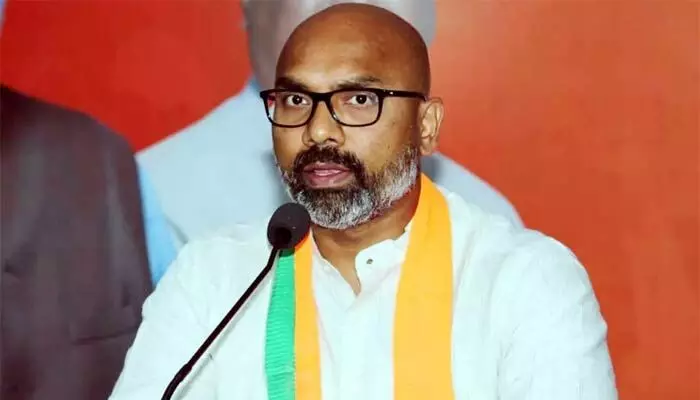 తెలంగాణ బడ్జెట్ కాగితపు బడ్జెట్.. ఫండ్స్ అసలు రావు : ఎంపీ ధర్మపురి అరవింద్ తెలంగాణ బడ్జెట్ కాగితపు బడ్జెట్.. ఫండ్స్ అసలు రావు : ఎంపీ ధర్మపురి అరవింద్