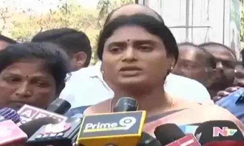 కించపరిచే ఉద్దేశం లేదు.. హిజ్రాలకు సారీ చెప్పిన షర్మిల! (Video)