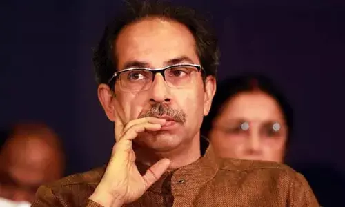 సుప్రీంకోర్టులో ఉద్ధవ్ థాక్రేకు ఎదురు దెబ్బ