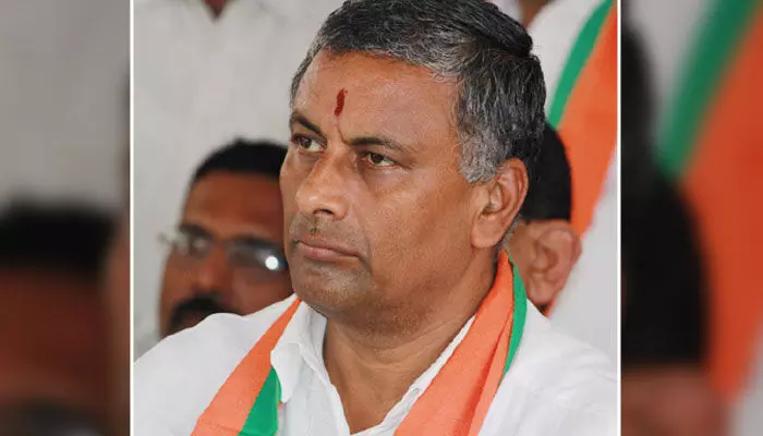 మంత్రి కేటీఆర్ రాజీనామా చేయాలి: NVSS ప్రభాకర్ మంత్రి కేటీఆర్ రాజీనామా చేయాలి: NVSS ప్రభాకర్