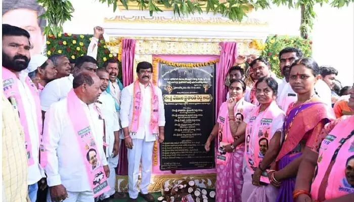 రికార్డు టైంలో హై లెవెల్ వంతెనల నిర్మాణాలు పూర్తి.. రికార్డు టైంలో హై లెవెల్ వంతెనల నిర్మాణాలు పూర్తి..