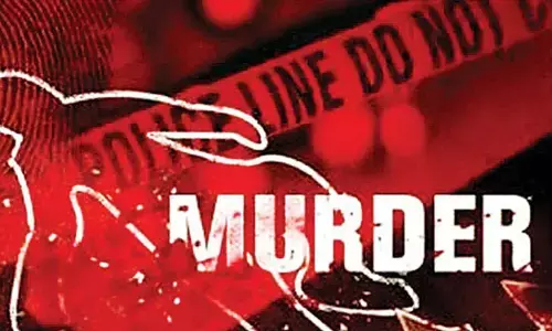 యువకుడి దారుణ హత్య.. సీసీ టీవీ ఫుటేజీలో..