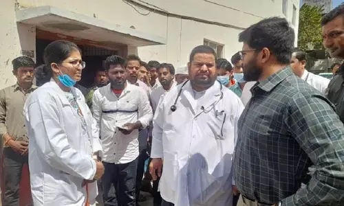 మళ్లీ ఇదేతంతు జరిగితే చర్యలు తప్పవు.. నిర్మల్ జిల్లా కలెక్టర్ వరుణ్ రెడ్డి
